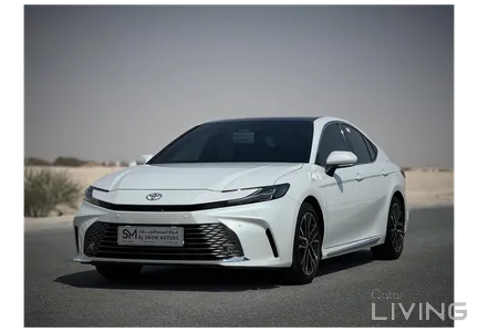 Toyota Camry GLE 2025